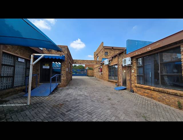 6,241M² BUSINESS CENTRE FOR SALE IN HELDERKRUIN